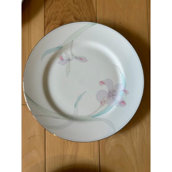 5 Mikasa June Garden Dinner Plates 10.75" Platinum Trim - Picture 6 of 12